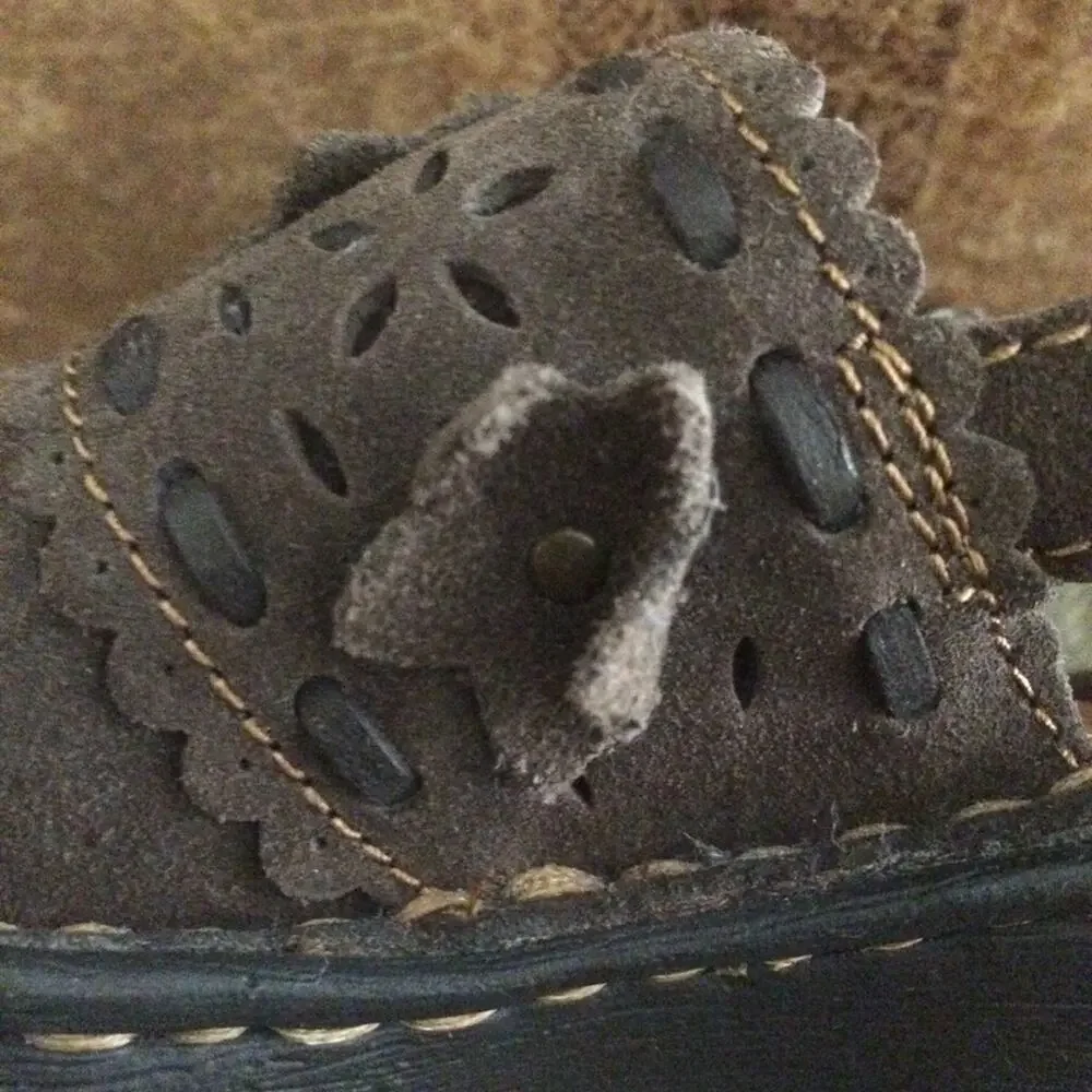 Born Little Girl Suede Shoes